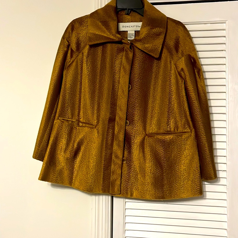 Doncaster Coat Jacket size 6. Golden brown. Size 6